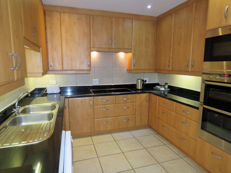 9 Bedroom Property for Sale in Waterfront Western Cape